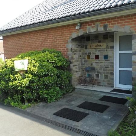 La Lustinoise Bed & Breakfast Exterior foto