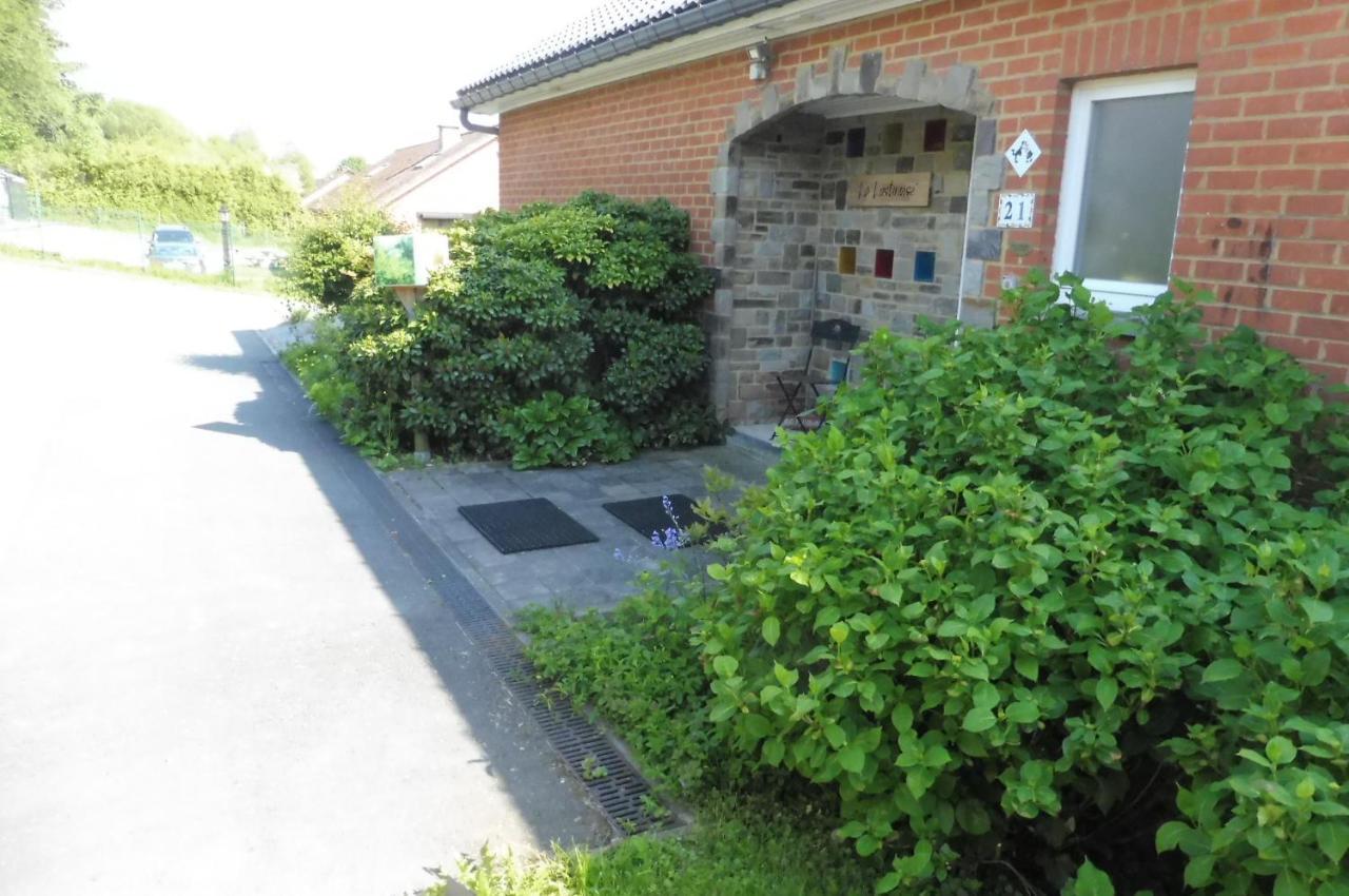La Lustinoise Bed & Breakfast Exterior foto
