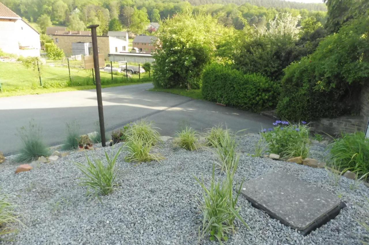 La Lustinoise Bed & Breakfast Exterior foto